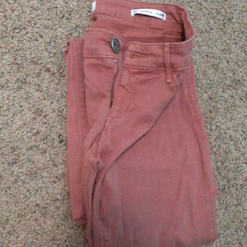 Salmon jeans